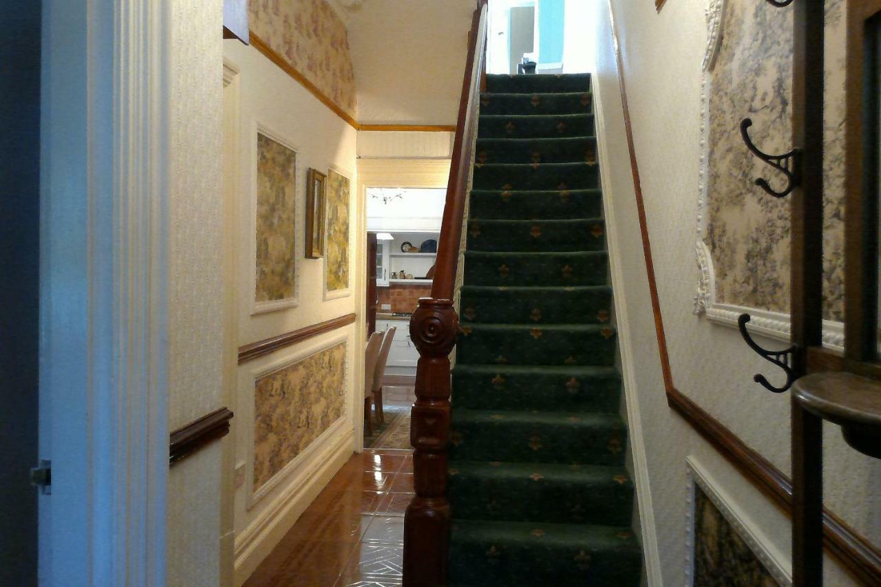 ホテルBeautiful Victorian House カーディフ エクステリア 写真